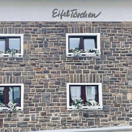 Eifeltoerchen Bed & Breakfast Kirchheim  Exterior photo